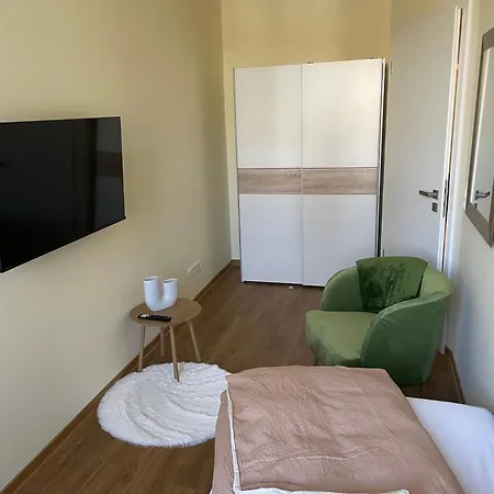 Appartement Elisabett - Lisa - 3 Schlafzimmer Und 2 Baeder, Bis 5 Personen Erfurt
